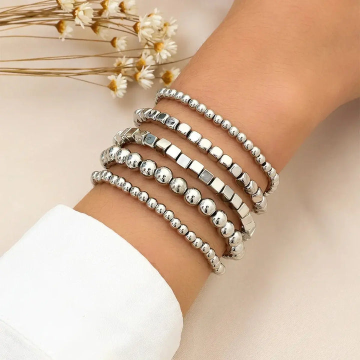 Dikla's Vintage Bracelets – Timeless bracelets with vintage-inspired designs, perfect for adding classic charm to any outfit.