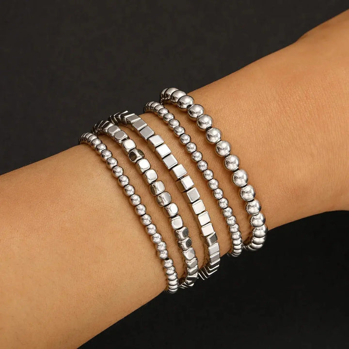 Dikla's Vintage Bracelets – Timeless bracelets with vintage-inspired designs, perfect for adding classic charm to any outfit.