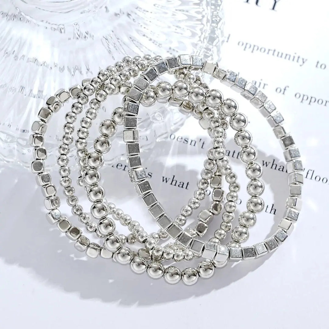 Dikla's Vintage Bracelets – Timeless bracelets with vintage-inspired designs, perfect for adding classic charm to any outfit.